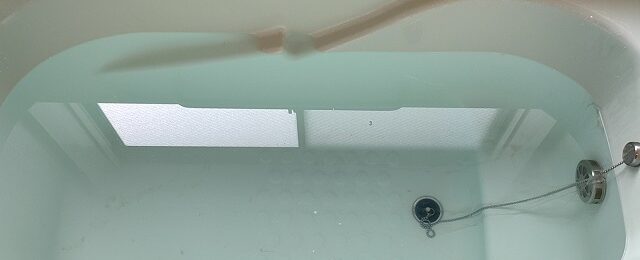 前日の残り湯に汚れ！昼過ぎに現れる白い糸状の浮遊物・・・・埼玉県和光市