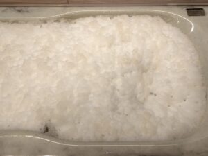 ジェットバスからの白い汚れの洗浄依頼・・・・・鎌倉市